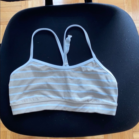 lululemon size 8 sports bra